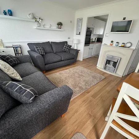 Chalet 145, Hemsby - Two Bed Chalet, Sleeps 5, Pet Friendly, Bed Linen And Towels Included And Close To Beach! Great Yarmouth Exterior photo